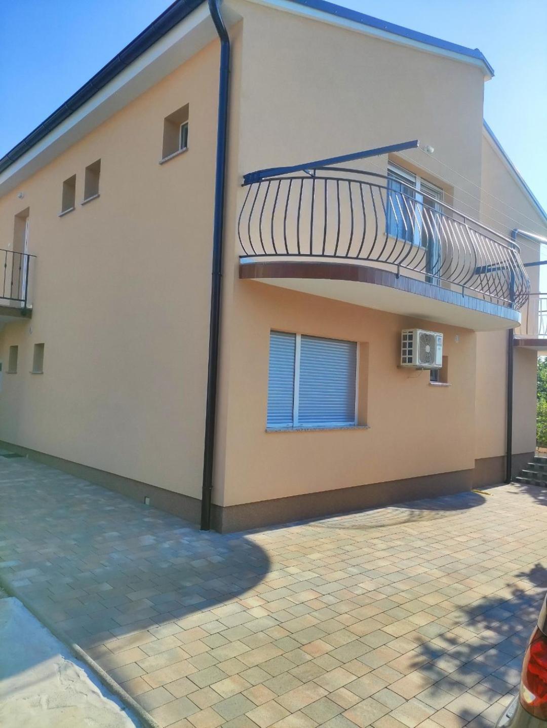 Dragiv 1 Hotel Selce Buitenkant foto